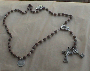 thumbnail to picture of Hand-Carved Rosary